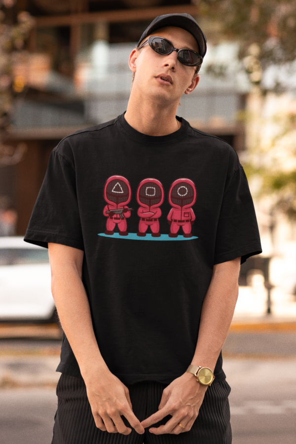 Squid Game Oversized T-Shirt – Play to Survive - Image 3
